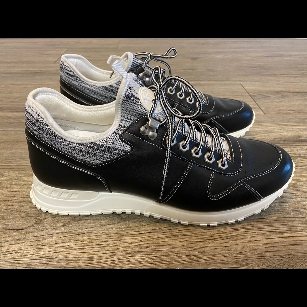 Louis Vuitton - Men’s Run Away Knit Sneaker